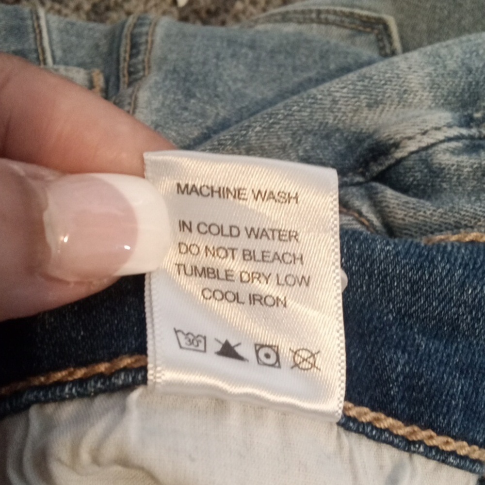 Judy Blue Boyfriend Fit Relaxed Medium Wash High Rise Cuffed Womens 24W - Picture 7 of 13